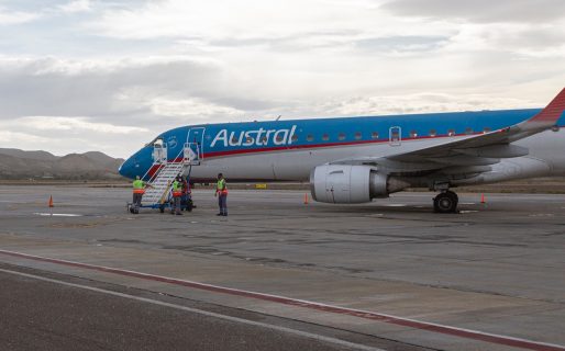 Tras las gestiones de Luque, Aerolíneas Argentinas volvió a unir Comodoro con Neuquén