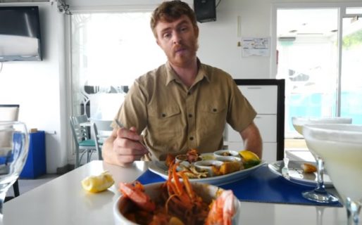 Dos reconocidos Youtubers canadienses visitaron Comodoro: qué opinan de la comida, clima, precios y museos