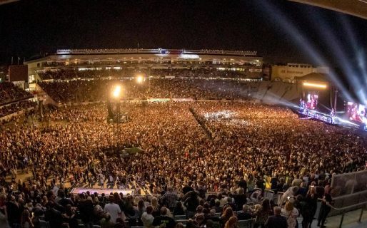 Realizan concierto masivo con 50 mil personas en Nueva Zelanda