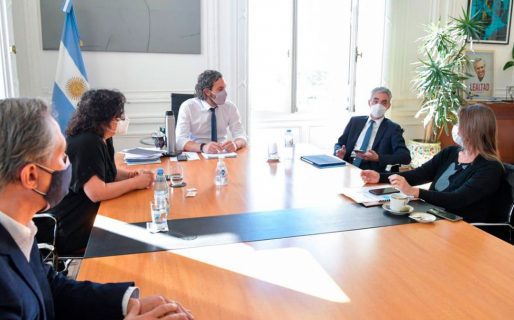 El Gobierno ordenó trabar las ventanillas de colectivos y trenes para que no se puedan cerrar