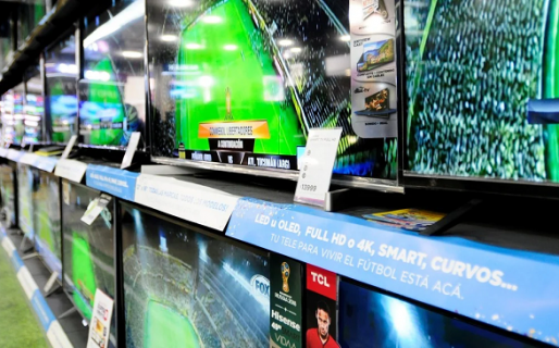 Acuerdan precios “congelados” para celulares, televisores, aires y laptops