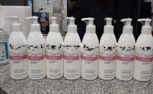 Una mujer robó costosas cremas de un supermercado y fue detenida