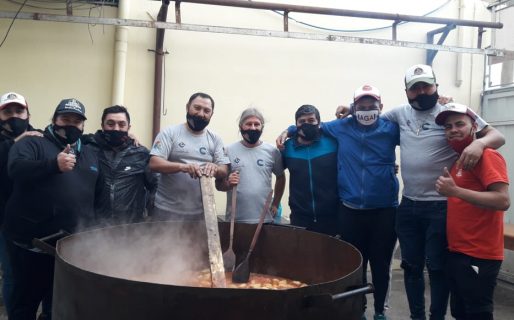 La carnicería «el chiki» organizó una olla popular para 600 personas