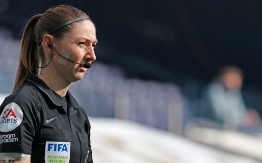 Cortan más de 100 veces un partido en la televisión iraní para no mostrar las piernas de la árbitro asistente