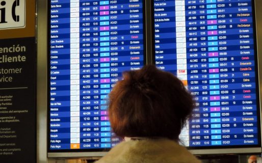 Un paro sorpresivo genera demoras y cancelaciones en aeropuertos de todo el país