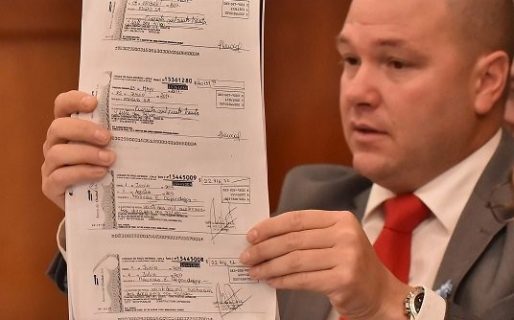 Causa revelación: Todos culpables