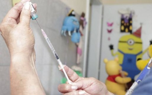 Jornada de vacunación antigripal para niños menores a 2 años