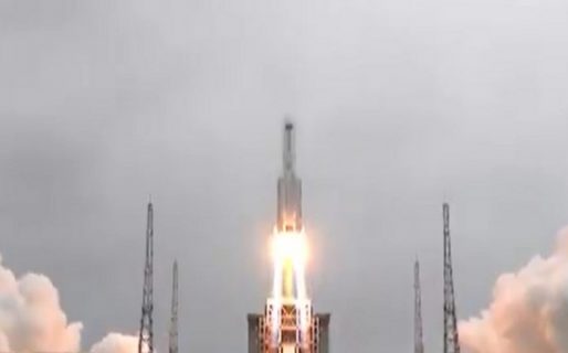 El cohete chino cruzó la Argentina y caerá en las próximas horas sobre la Tierra