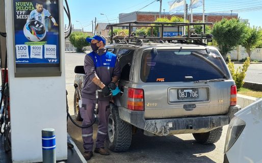 El presidente de YPF aseguró que no habrá más aumentos en las naftas durante el 2021
