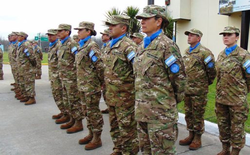 Menna impulsa reconocer a personal argentino de misiones de Paz de la ONU