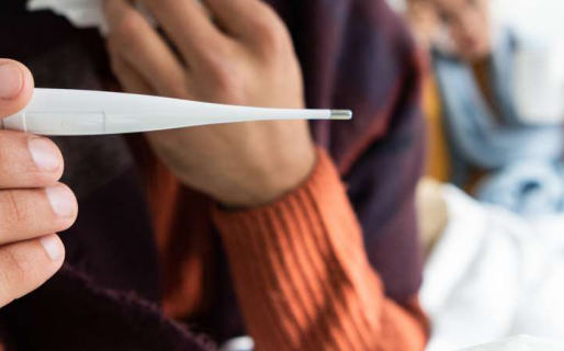 En qué orden suelen aparecer los síntomas del coronavirus