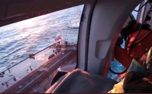 Prefectura aeroevacuó a un tripulante enfermo a 550 km. de Comodoro