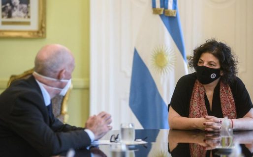 El Gobierno le propuso al Reino Unido fabricar en la Argentina la totalidad de la vacuna de Oxford-AstraZeneca