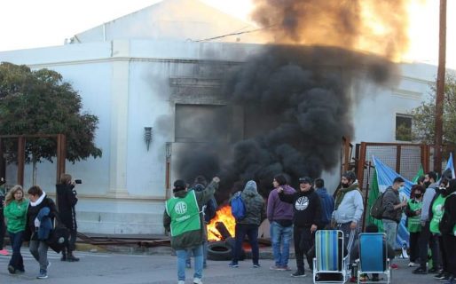 Dirigentes de ATE continúan dentro de la Casa de Gobierno e iniciaron huelga de hambre