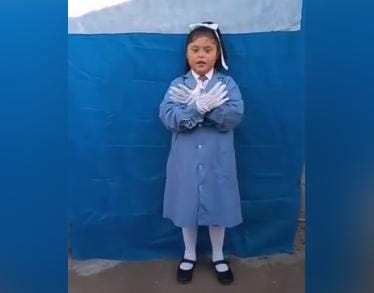 Una nena cantó el Himno Nacional en lengua de señas durante un acto virtual y emocionó a todos