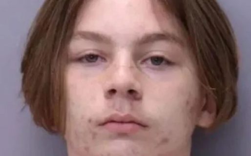 Un adolescente de 14 años mató a puñaladas a una nena y se burló de ella en las redes