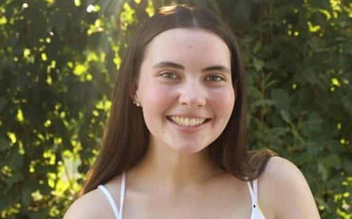 Se baña dos veces al mes porque es alérgica al agua