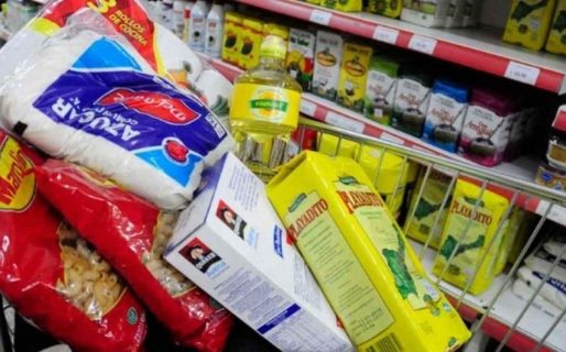 La canasta básica total aumentó por encima de la inflación en el último año y una familia necesitó $62.958 en abril para no ser pobre