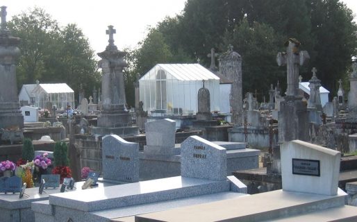 El hombre que apareció deambulando en el mismo cementerio en el que había sido enterrado