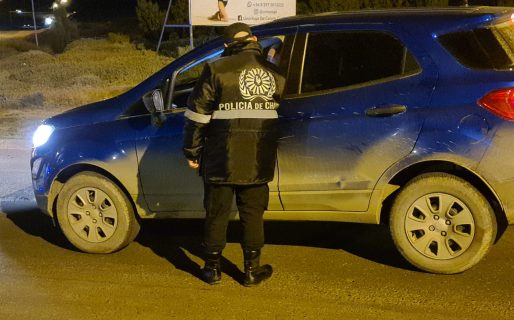 Les retendrán el vehículo a quienes circulen fuera del horario permitido