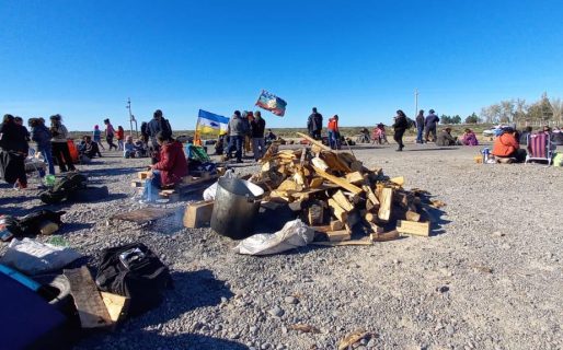 Asamblea de manifestantes resolvió corte total de la Ruta Nacional N°3 en Trelew