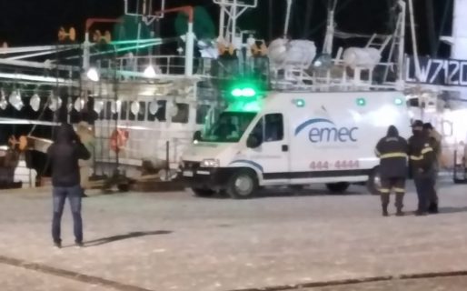 “A la gente que llega enferma en un barco tenemos que atenderla”