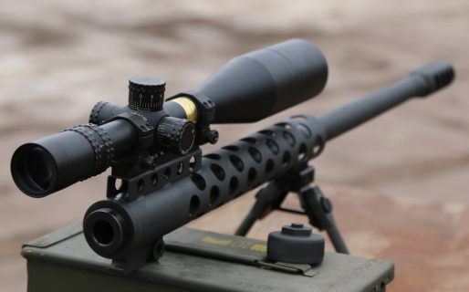 Un rifle de gran calibre explota en la cara de un ‘youtuber’ y una pieza de metal le atraviesa el cuello