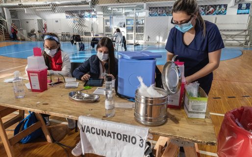 «Ayer se vacunaron 415 personas de 700 turnos que habíamos dado»