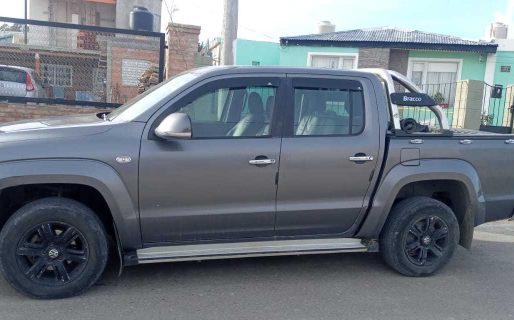 Buscan una camioneta robada en Kilómetro 5