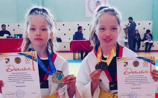 Hermanas llegaron a la final de un torneo y lo definieron de una manera muy especial