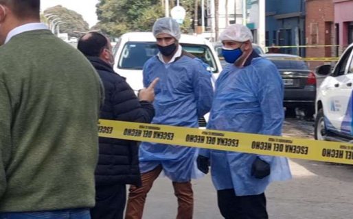 Salvaje asesinato de un jubilado: lo encontraron muerto en el baño con 157 puñaladas