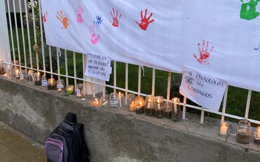 Padres Organizados vuelven a manifestarse: «todo se habilita y todo funciona, pero el protocolo de la escuela no”