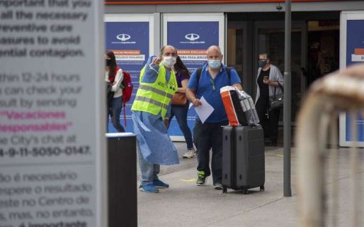 El Gobierno volvió a postergar la anulación de la cuarentena para los argentinos que viajaron al exterior por trabajo
