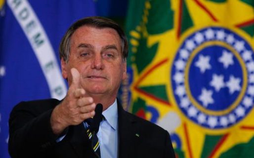 Bolsonaro comparó a Alberto con Maduro: “Para ellos, no hay vacunas”