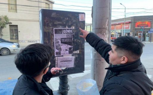 En Comodoro colocan carteles con imágenes de Tehuel