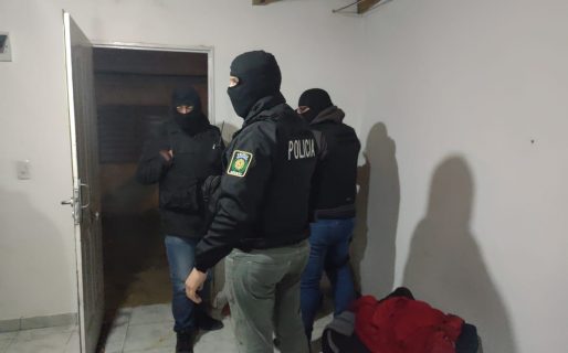 Detienen a un sujeto que atacó a tiros una vivienda en barrio Moure