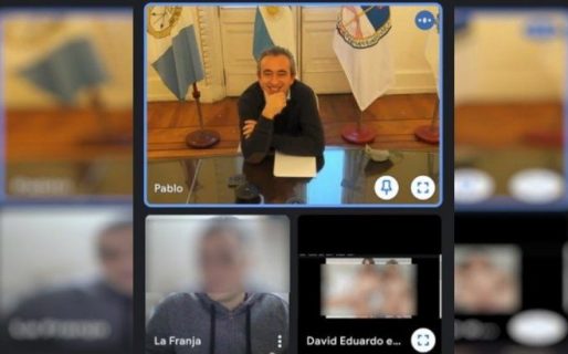 Filtraron un video porno mientras el intendente daba una charla virtual
