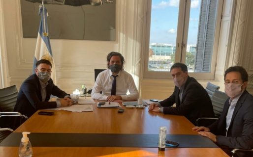 “La población que se quede tranquila porque vamos a seguir vacunando a buen ritmo”