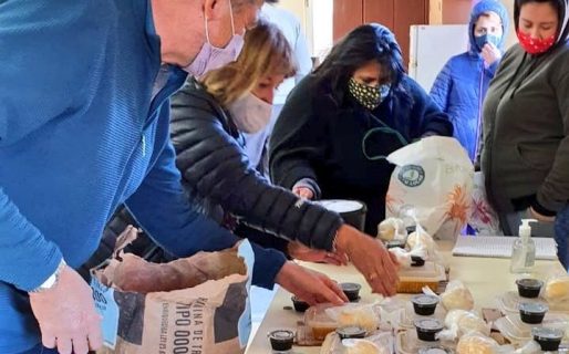 Actividad solidaria en el merendero “Pequeños Gigantes”
