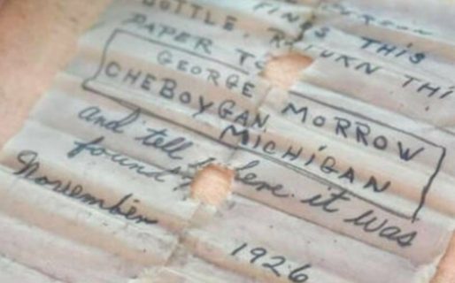 Encuentran en el mar una botella con un mensaje de 1926 y hallan a la hija de quien lo escribió