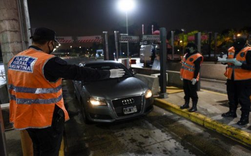 El Gobierno le aumentó el sueldo a gendarmes, prefectos y policías