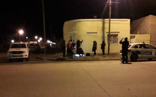 Le pidieron el DNI y se le cayó de la billetera una bolsita con cocaína