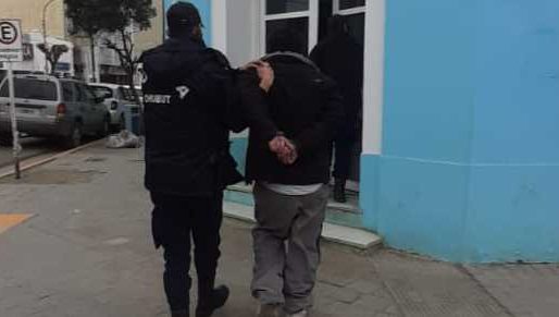 Lo detuvieron cuando se robaba tres relojes por el valor de $30 mil pesos