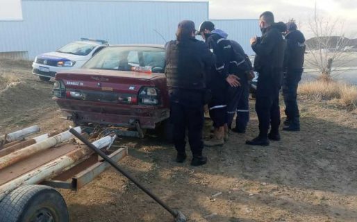 Detenidos in fraganti cuando robaban caños tubing
