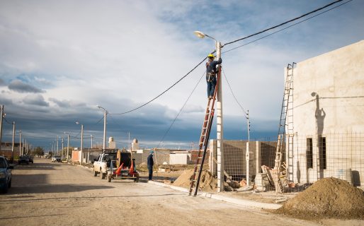 La SCPL suma a Kilómetro 5 y Astra a la red de fibra óptica y lanza el plan «1.000 manzanas»