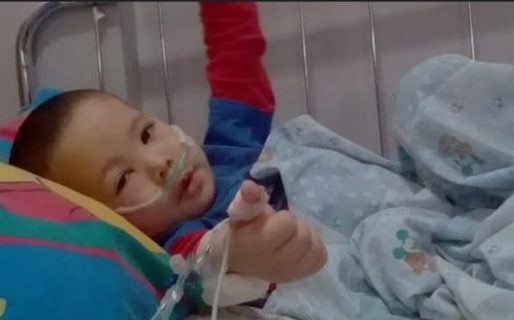 Venta de empanadas para ayudar a Gael que padece leucemia