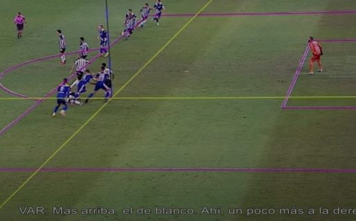 “La rodilla del número 23 está fuera de juego”: el audio del VAR en el gol anulado de Boca