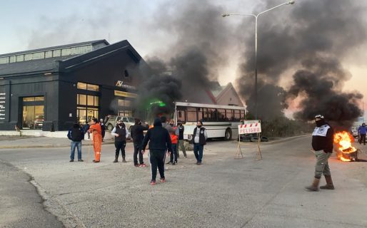 Trabajadores del SUPA cortan el ingreso al puerto