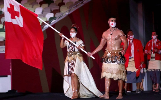 El abanderado que se llevó todas las miradas en la ceremonia inaugural