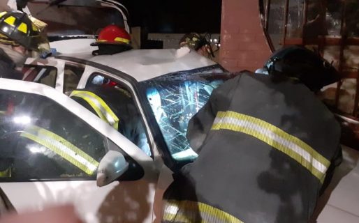 Accidente fatal: Chocó contra una vivienda y murió en el acto